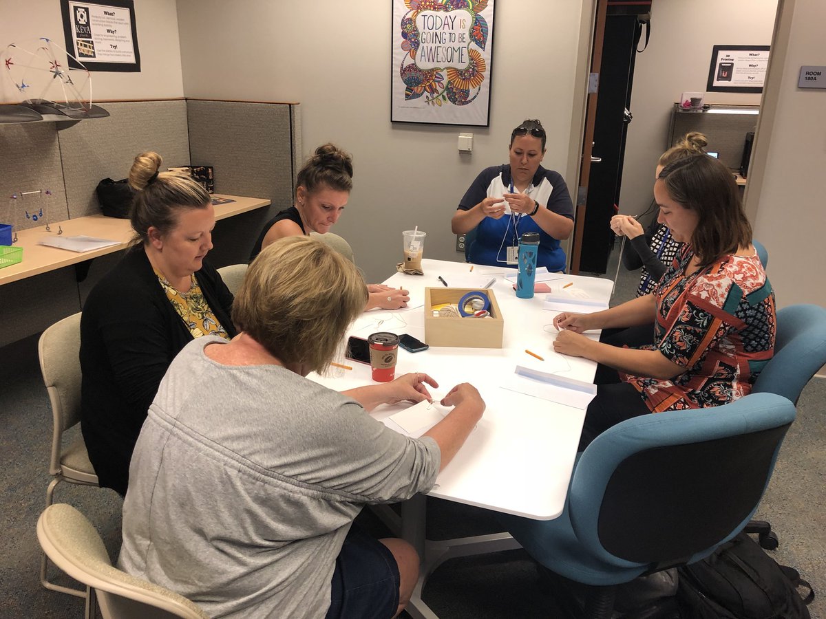 cummingsl's tweet photo. Great designs from the envelope challenge were created by @VLACeLearning educators! A necklace, a toy, memo board, message sender, breathing aid, kite, and more! #cmakers #oakedtech https://t.co/3f9cIbAMus
