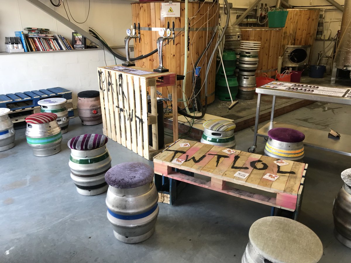 BragdyTwtLol's tweet photo. Bar Twt ein bar yn y bragdy ar agor yfory a Dydd Sadwrn!! ~ Bar Twt, our pop-up bar in the brewery opens tomorrow and Saturday!!

11:00-20:00. #bartwt #barlol #twtlol #trefforest #craftbeer #brewerytaphouse #pilot https://t.co/jGbyh3MteT