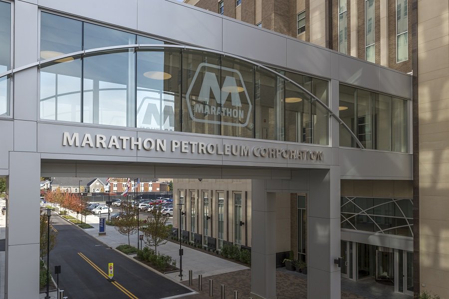 MarathonPetroCo's tweet photo. Next week, recruiters will be looking for students interested in internships and co-ops @OhioState! Apply for open internships and co-ops here: https://t.co/C6TOM1WJ0i #JoinMPC #FuelYourFuture #business @FisherOSU https://t.co/sHL299Dtmj