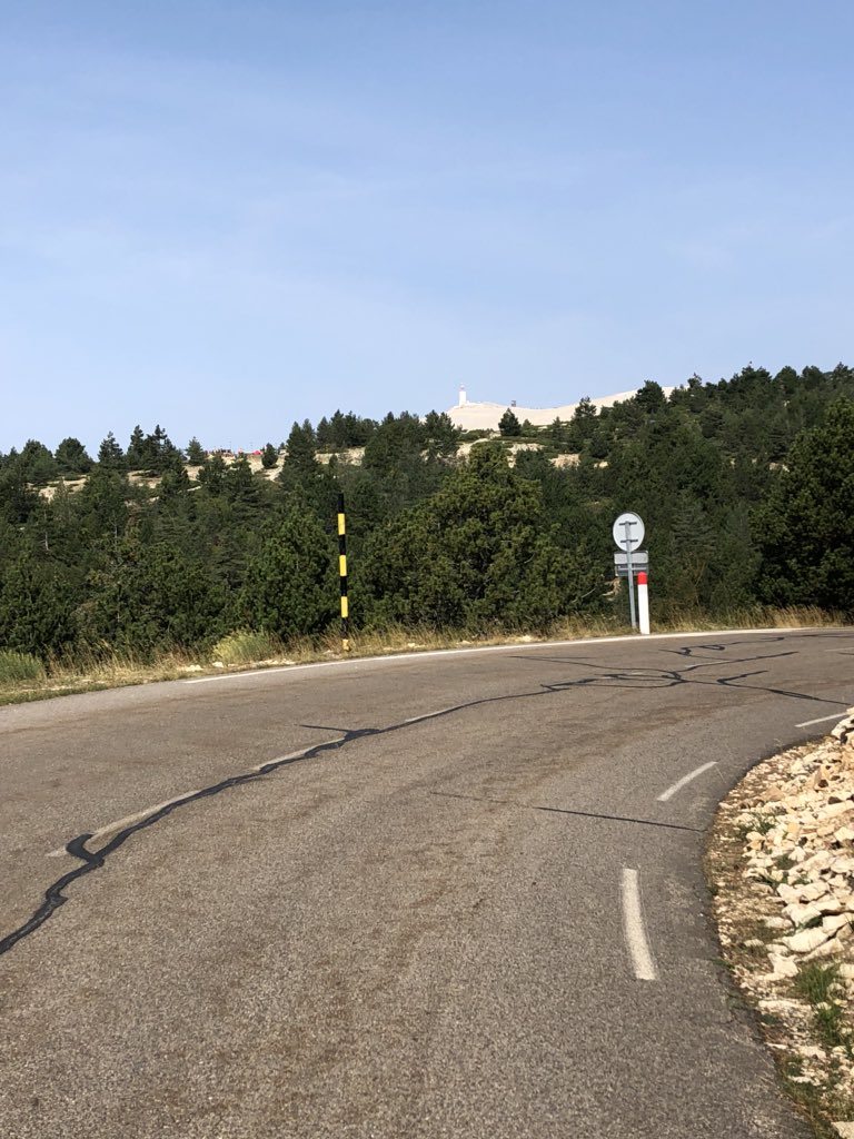 De top is in zicht! De laatste, steilste en zwaarste 6 kilometers gaan bijna in!