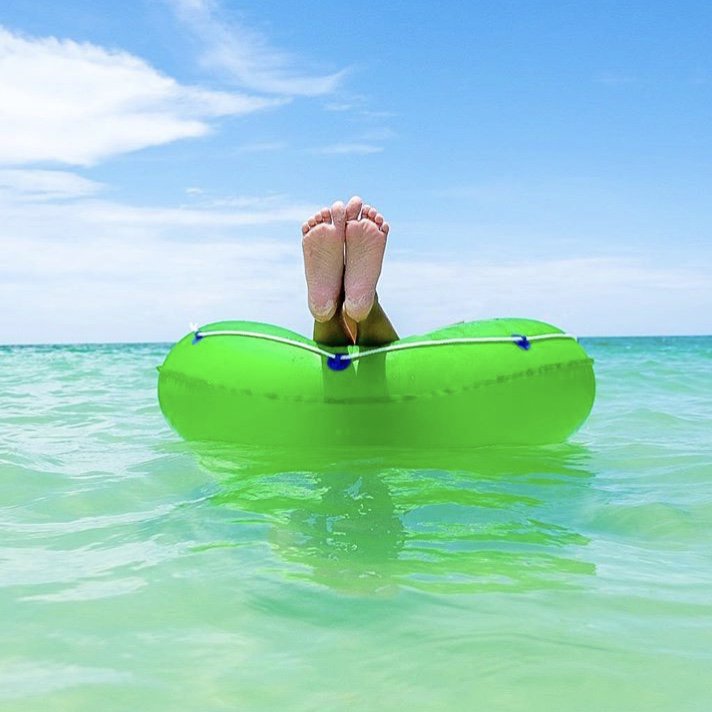 Dreaming of clear blue waters on this #NationalBeachDay, because we're at work and the only blue water we'll be seeing today is when we head to he water cooler. 
📷: <a href="/Danillew/">Danielle Llewellyn</a>