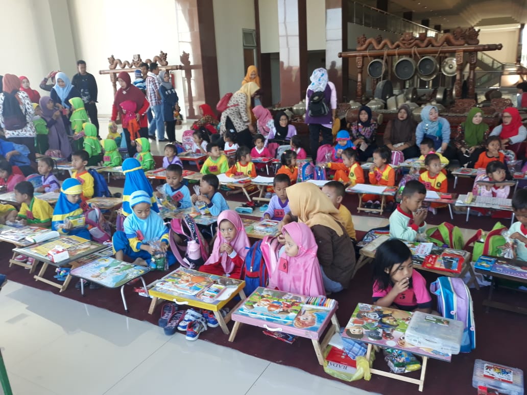 disdagkop's tweet photo. Rangkaian acara gelar potensi disdagkop UKM kab Sukoharjo tgl 21 s/d 24 Agustus 2018 di GP3D (ex gedung lowo) https://t.co/Y4qH8QOPmm