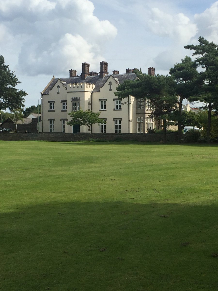 Pentremawr Abergele WOW... Stunning building look very grand @Clwyd_Alyn #heritage