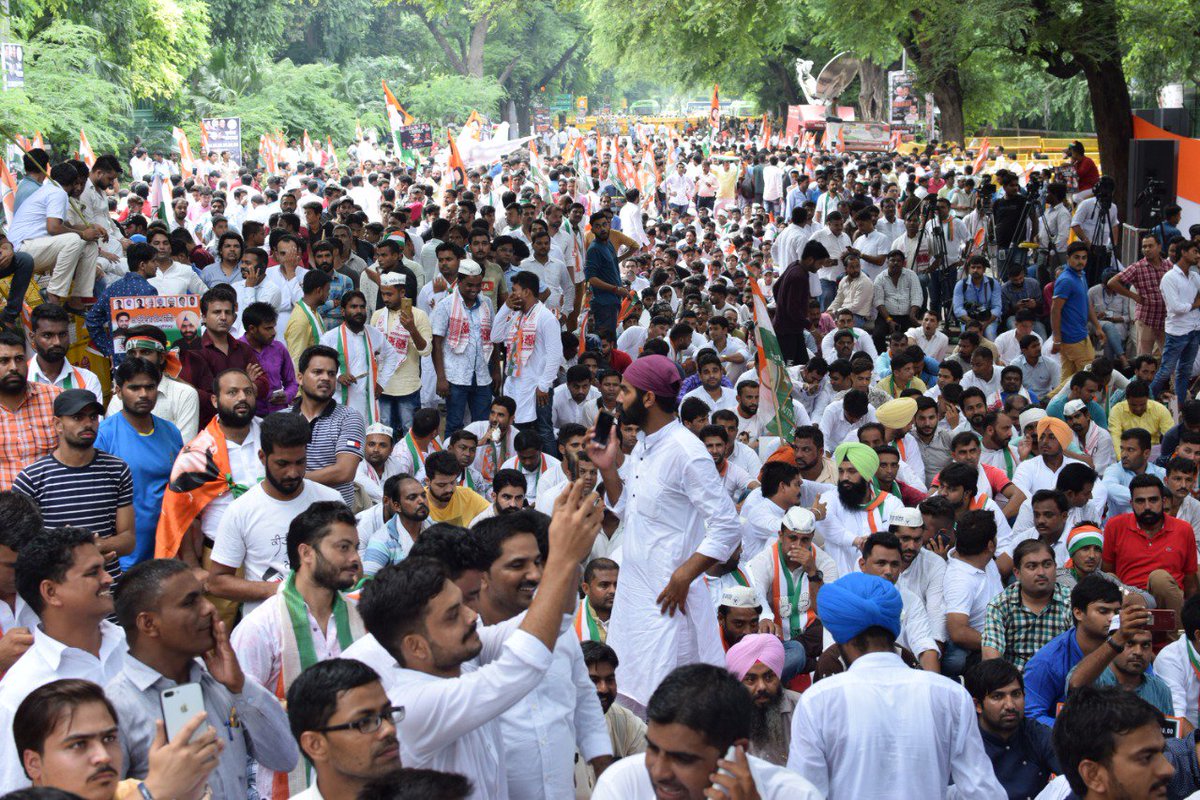 pandey_amrish's tweet image. Press Release-
IYC  organized a massive protest march from AICC to PM House on 30 Aug,18 against the ravaging Rafale Scam &amp;amp; crony capitalism being encouraged by BJP led NDA govt. in order to offer illegal advantages to Modi ji’s friends misusing the state machinery
#PMHouseGherao