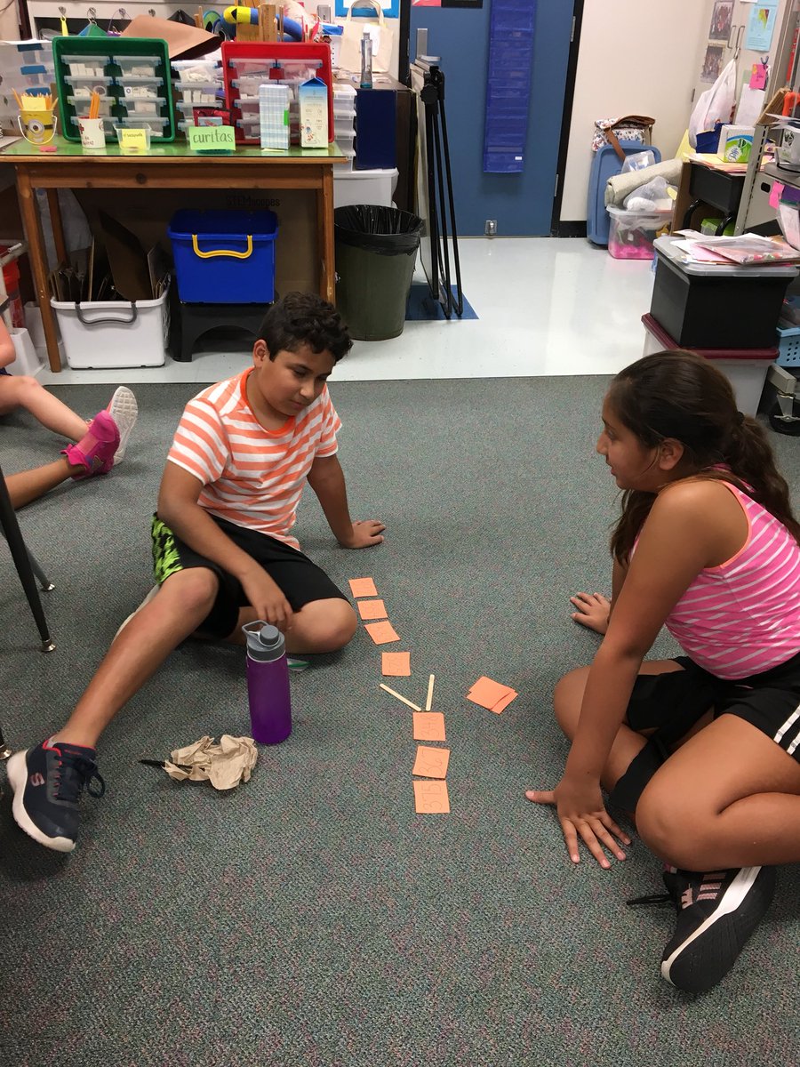 KatinaOsth's tweet image. Building and saying big numbers, plus comparing them. Rotation around the room. #CSISD #SKawesomesince1967 #math