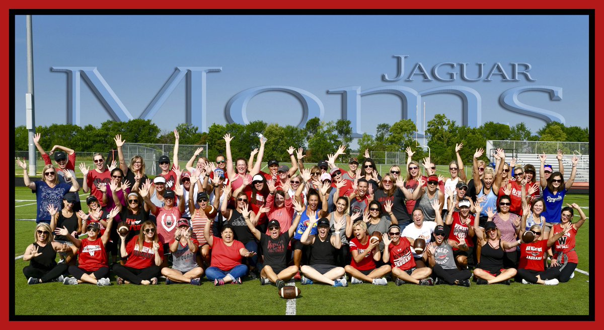 RippleSports's tweet photo. #RaiseYourHand if your #Ready for @BVWFOOTBALL tomorrow!!! 🤚
@BVWestJAGS @bvwspotlight @eklprepreport @KcPrepReport
#Motherhood #Family #JMSDailyImage #ChrisVaughanPhotography https://t.co/8WeA7D4YTa