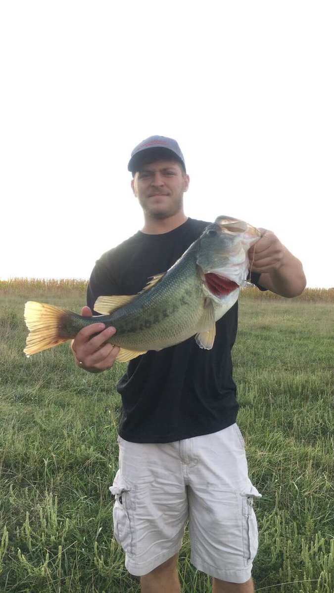 missouri_bound's tweet photo. Catching hogs๐ณ #MoBound https://t.co/YhoMmGSWFr