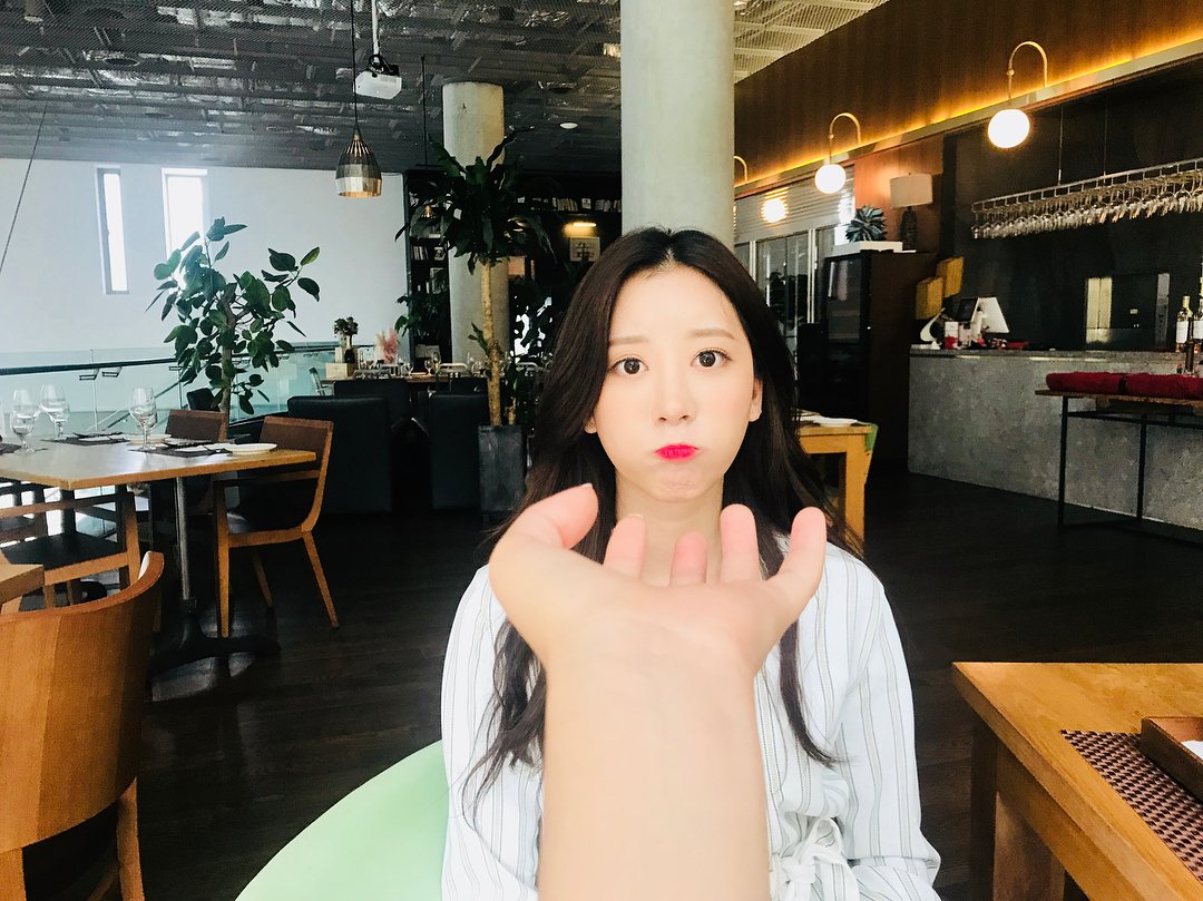 Playback_Feed's tweet photo. [IG] 2018.08.30 - Ma Eunjin's Update 

https://t.co/fjBvByhQa9 

#플레이백 #PLAYBACK 
#마은진 #MaEunjin https://t.co/0cuDhZOpZ9