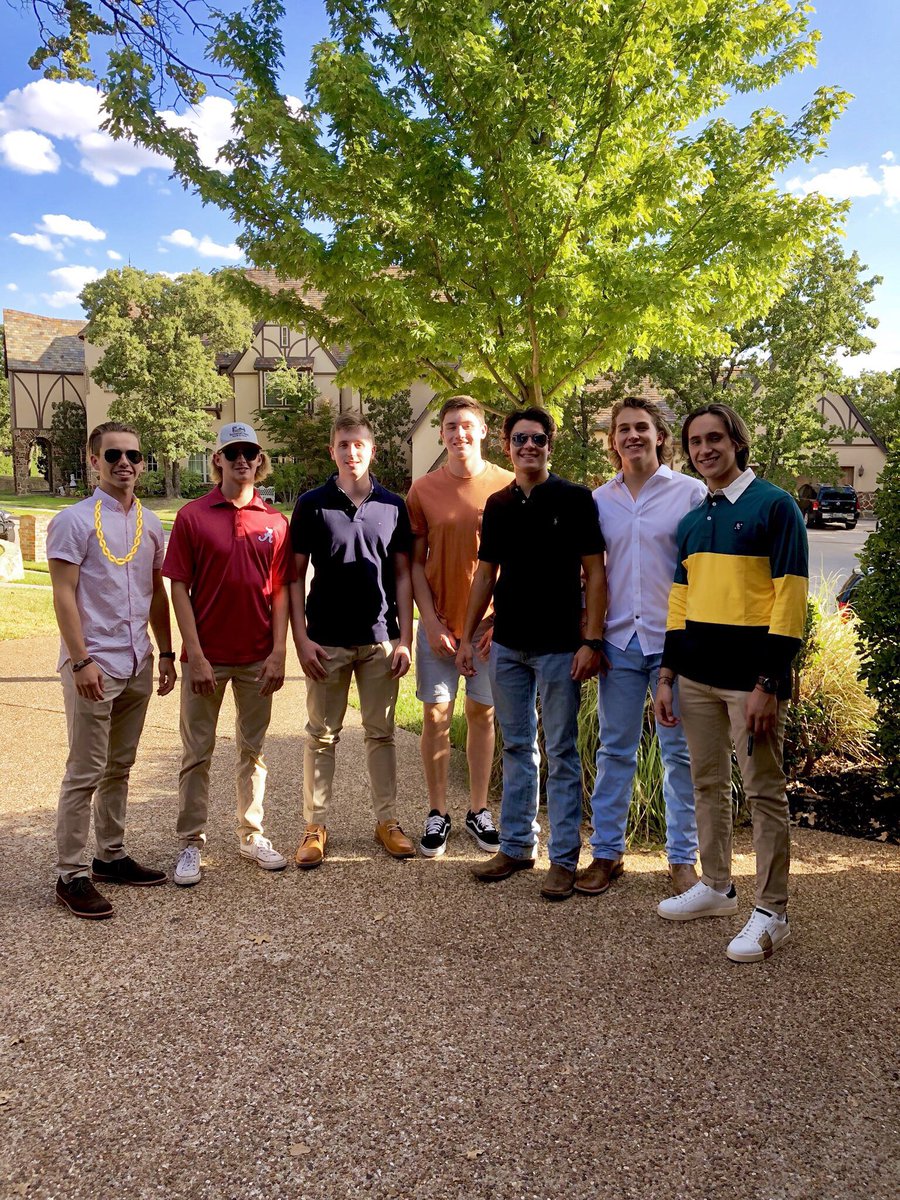 Diegochavez_99's tweet photo. Happy birthday to the real one🇪🇸@Case_baldwin https://t.co/alWcuhB78f