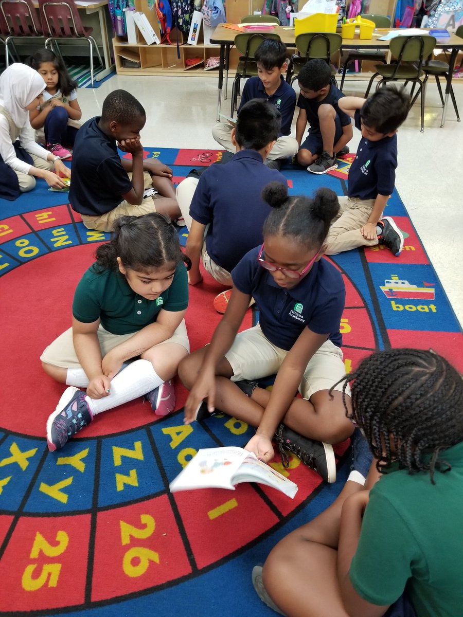 DeBayTimes4's tweet photo. @AmanaAcademy 5th grade using their High Five Habit of compassion with our 1st grade Buddy Crew. We LOVE our Buddy Class @Amana_PatriceW! @ELeducation #ServiceandCompassion #DiggingDeeper #SmartKidsChangingTheWorld https://t.co/WcOzBQMjv5