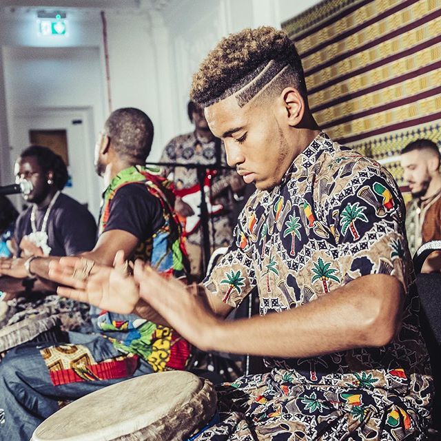 “If I didn’t have drumming, I would most likely be lost,” says Elijah. Check out his story on our highlights ☝️ to read about how African drumming and support from @everyonesclimbingtree has changed his life...
.
.
#djembe #drumming #northlondon #you… ift.tt/2wqHHez