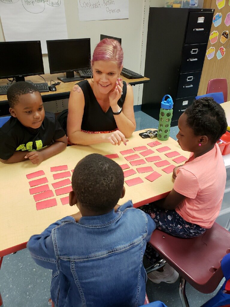 MrsAshleyAdamo's tweet photo. Grateful to Telicia Baker for letting me run a sight word literacy center in her 1st grade class earlier this week! Returning to my teaching roots gave me joy! Her class is on🔥! #workingwithstudents #principalwork #instructionalleadership @DrEmilyAMassey @apsupdate @Atldepsupt https://t.co/fC5mvGllmd