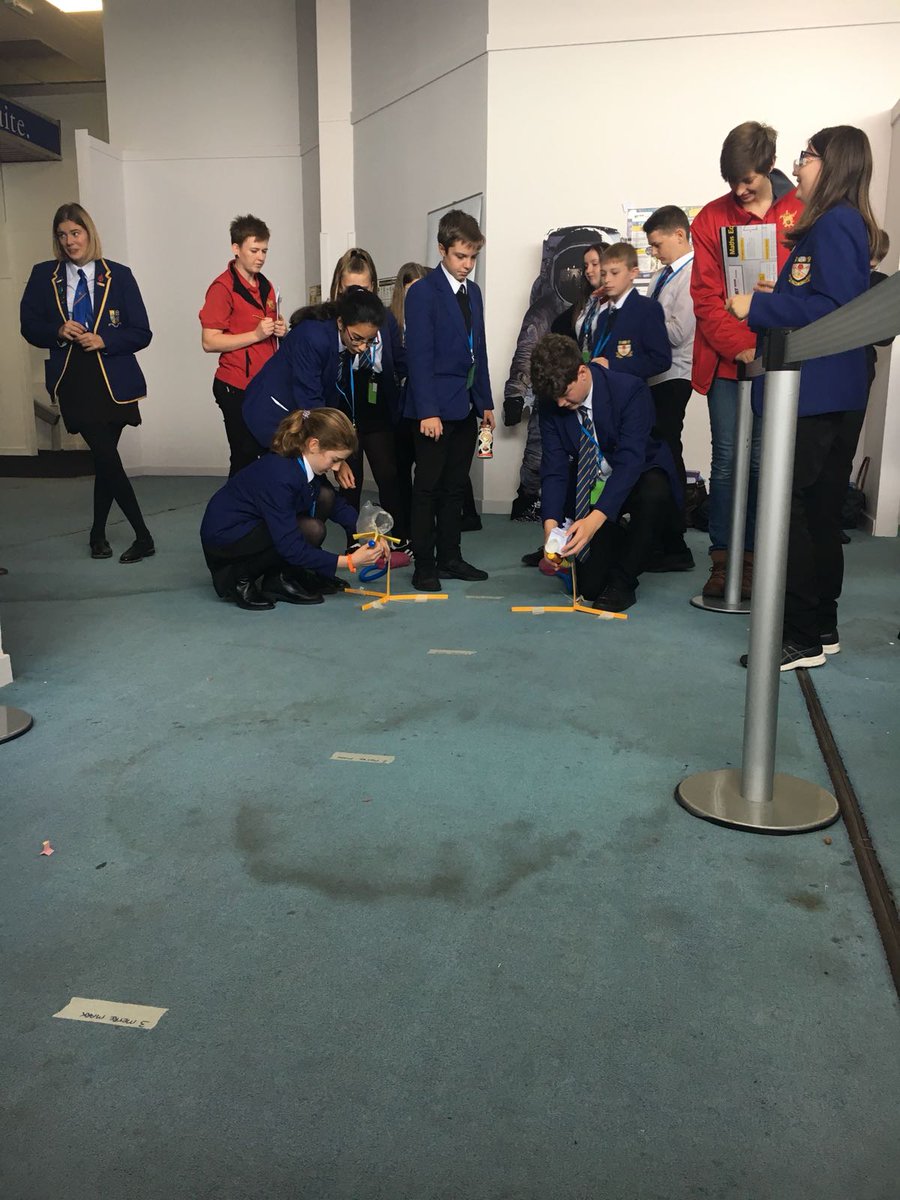 ghsworkexp's tweet photo. #GPASTEM18 Stem workshop not design and build a space rocket which will break up in space or fall into the ocean. https://t.co/AAwAcrKfvv