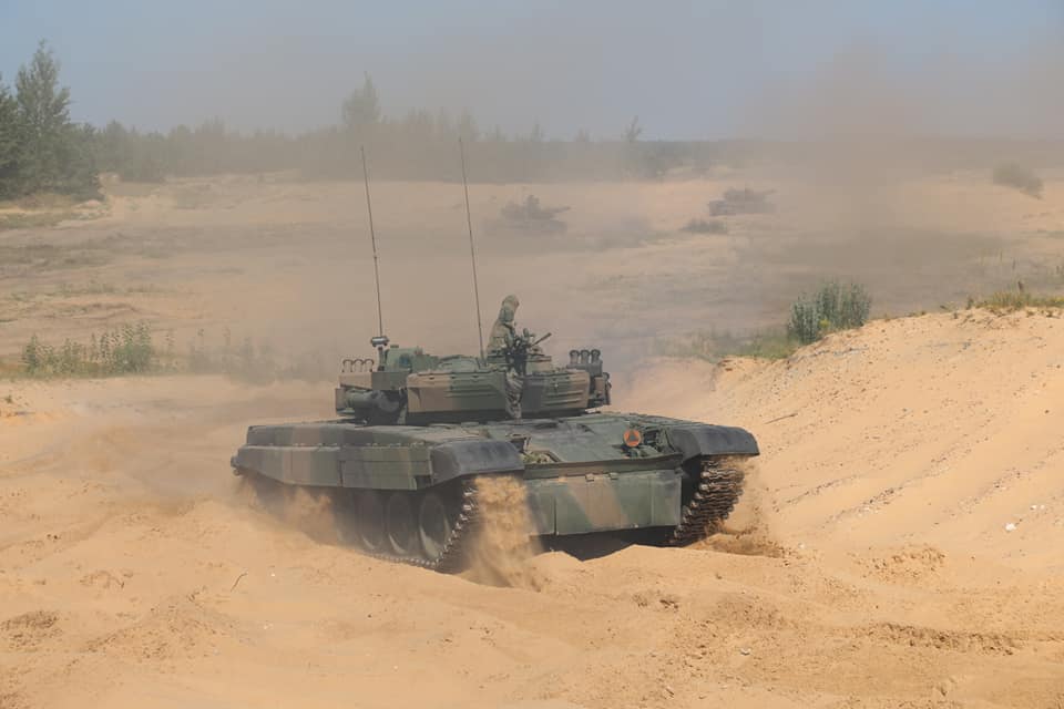 balt_security's tweet photo. Polish 🇵🇱 Military Contingent in Latvia 🇱🇻 with troops and #PT91 "Twardy" MBTs from the 15th Mechanized Brigade takes part in the ongoing Latvian exercise #Namejs2018 within .@NATO's #eFP battle group #BGLVA #WeAreNATO #eFPLatvia
📸 by @ZAWISZACY https://t.co/vkGDmcKwOC