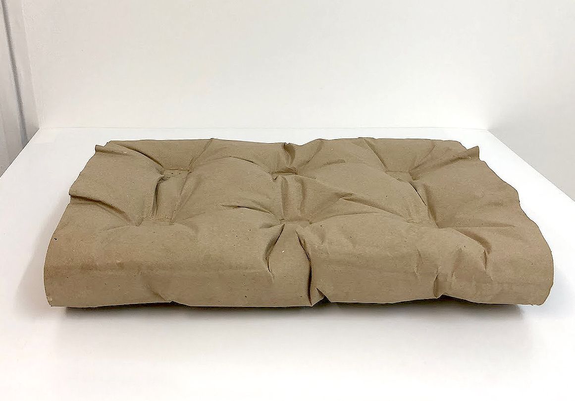 yingchangcouk's tweet photo. “frozen” seeming soft form, it bears the strength of wood.
a free formed with paper and glue, plays with perceived value. https://t.co/kyie0RKoRn