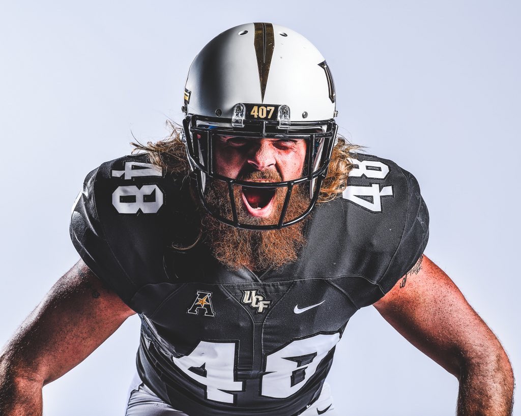 macmilk15's tweet image. Just a lil bit excited for game day 🤷🏻‍♂️