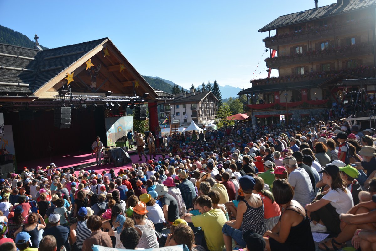 AvelTourisme's tweet photo. #BONHEURDESMOMES #LBDM2018 #LESAVOY #Ternelia #AvelToursime #Mongrandbo
L'ambiance est toujours en mode "Marmaille" au Grand Bornand. https://t.co/u9aP3Ccnjy
