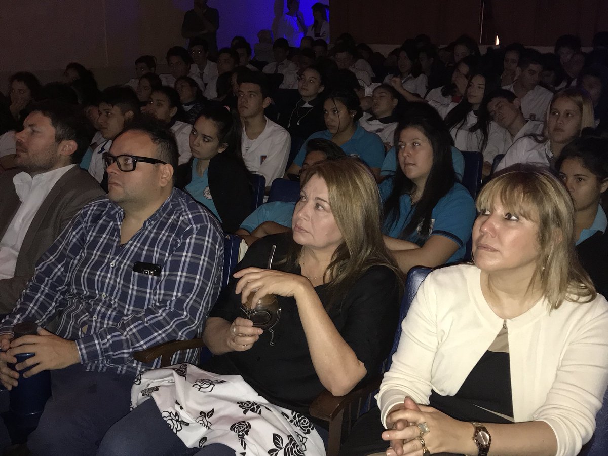 Parlasur_Mnes's tweet image. #Seminario “Personajes con Huella” en el Vicente Cidade en marcha con la presencia de alumnos del 4tp 5to año de la  secundaria , profesores y directivos. @ceciliaBritto1 @ivonneaqui  #StalkeandoPasado #ConectandoFuturo