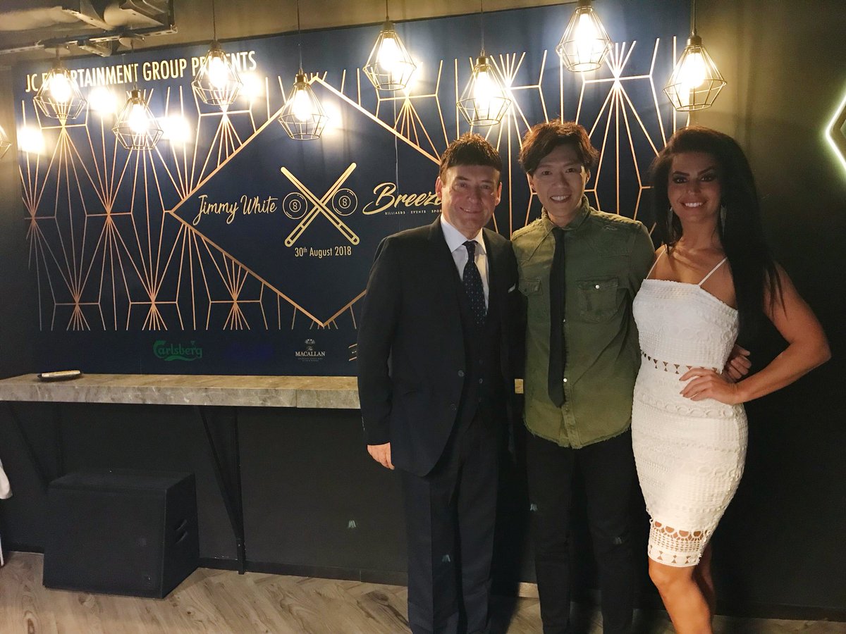 alicelam929's tweet photo. So excited to meet @jimmywhite147 tonight!
#hkartiste #singer #MC #AlexHung
#Breeze #billiard #8ball
#JessicaWong #ChilamCheung #RickyFan https://t.co/KqNdTUXgGf