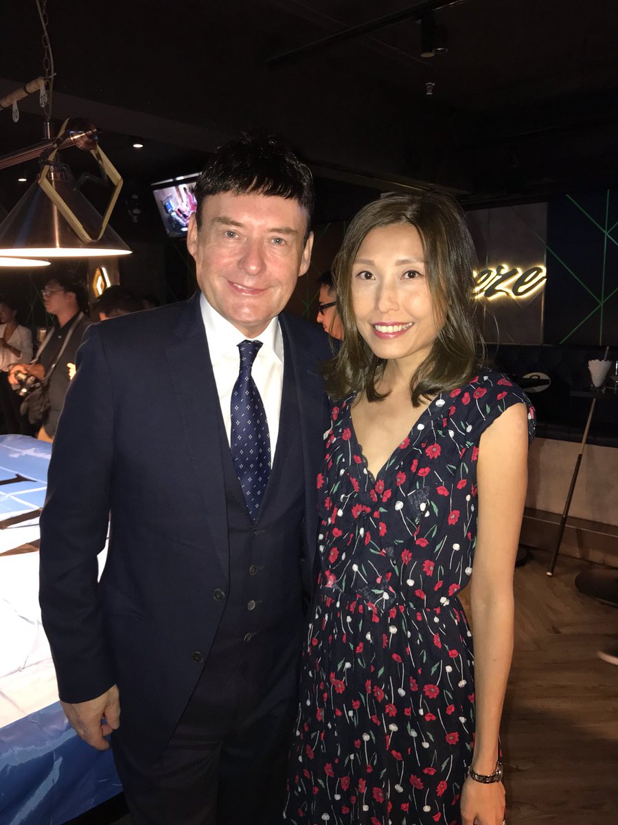alicelam929's tweet photo. So excited to meet @jimmywhite147 tonight!
#hkartiste #singer #MC #AlexHung
#Breeze #billiard #8ball
#JessicaWong #ChilamCheung #RickyFan https://t.co/KqNdTUXgGf