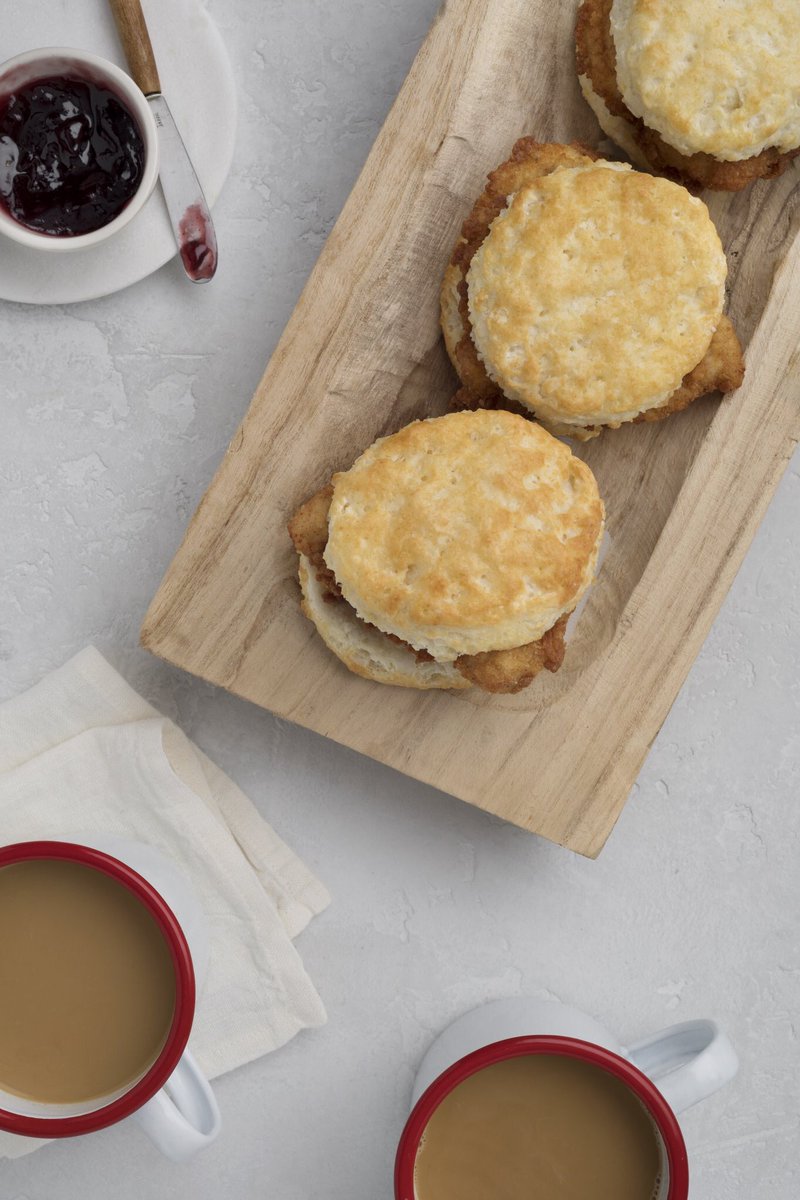 cfagmc's tweet photo. Mornings are MUCH better with a Chick-fil-A® Chicken Biscuit!😃 https://t.co/z5v4q1X5yJ