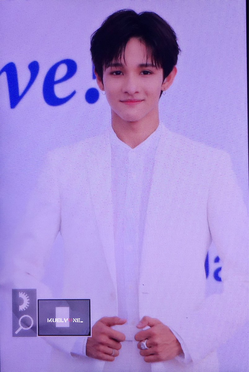 Muelvone's tweet photo. 180830 SOBA 
@bravepunch0117 
#사무엘 #kimSamuel #Samuel https://t.co/EoxHTLsmuP