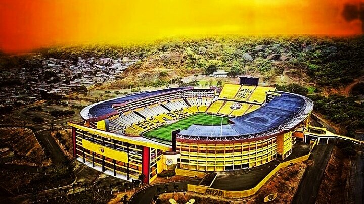RONNYH2D_'s tweet photo. Vamos a resolver esto como hinchas civilizados cual es el mejor estadio de Guayaquil.

🔁 El Monumental #Bsc
❤ El Capwell #CSE https://t.co/mCa126GwR9