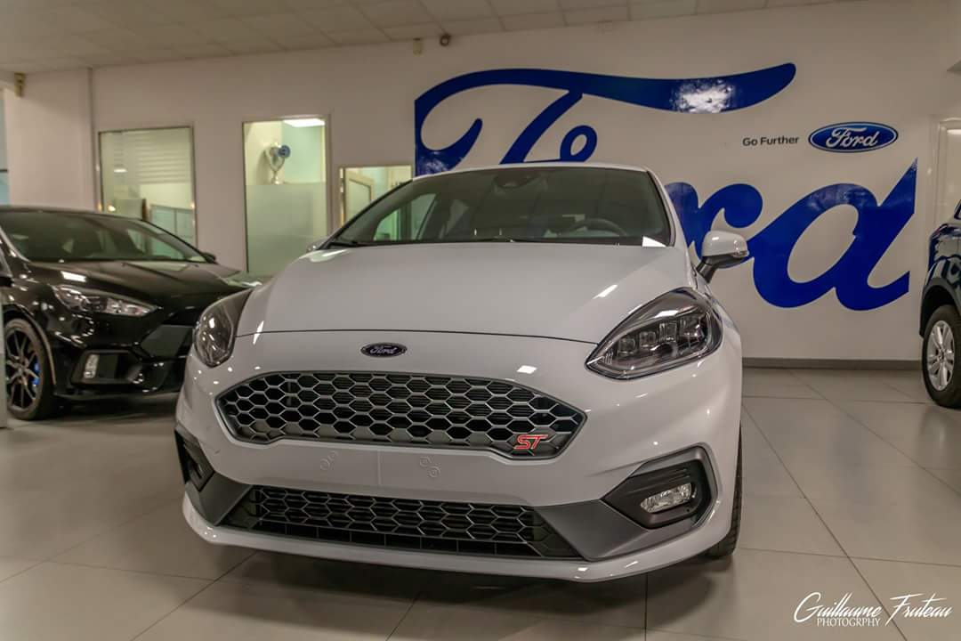 BSoleyen's tweet photo. Sublime cette nouvelle Ford Fiesta ST 😍❤ #200CH #FordReunion #FordTeam974 #GoFurther https://t.co/yAMEzUzmSi