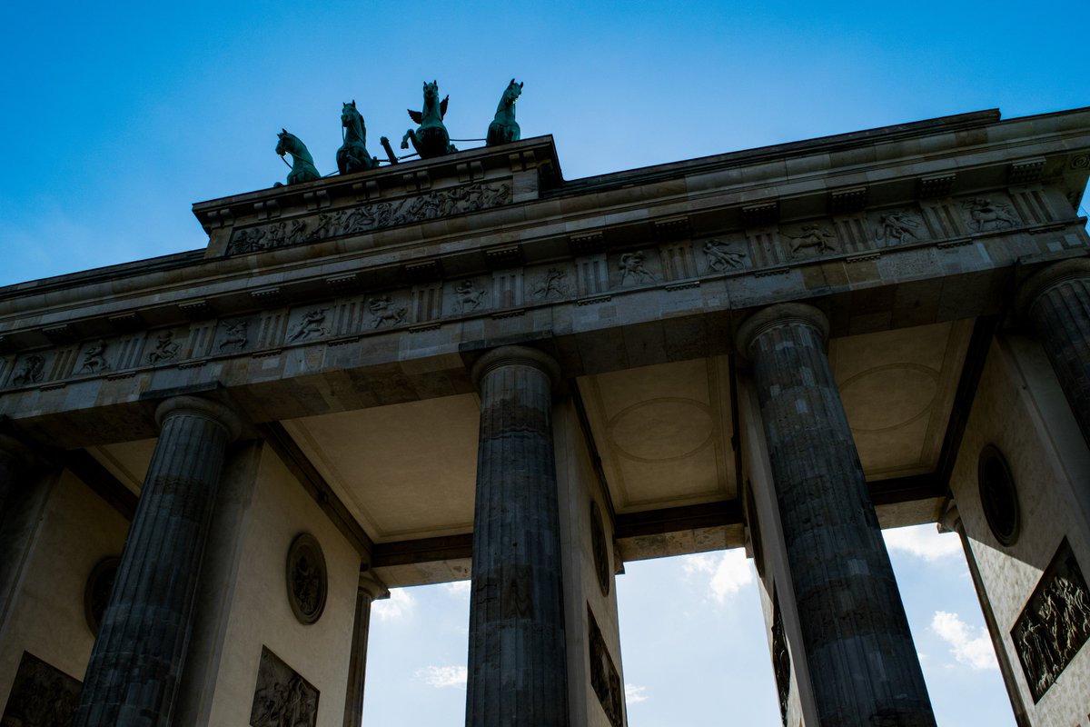 polikirali's tweet photo. Brandenburg Gate
#Berlin #Germany #Brandenburg #Gate #monument #photo #travel #photography https://t.co/QPqK4Z7C8t