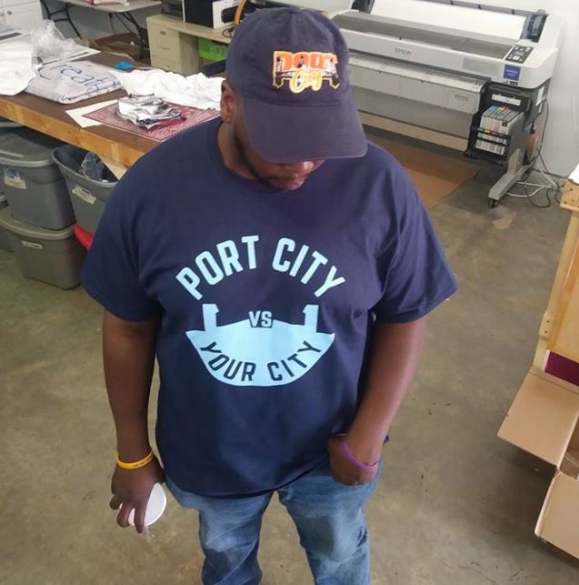 creatorsprint's tweet photo. Support The Port aims to enhance, cultivate and provide a renewed sense of community ownership and excellence for underserved communities. #creatorsprinthouse #supportblackbusiness #summer #customshirts #friends #tshirts  #alloverprint #fashion #digitalart #screenprinting https://t.co/ebZYpCqW74