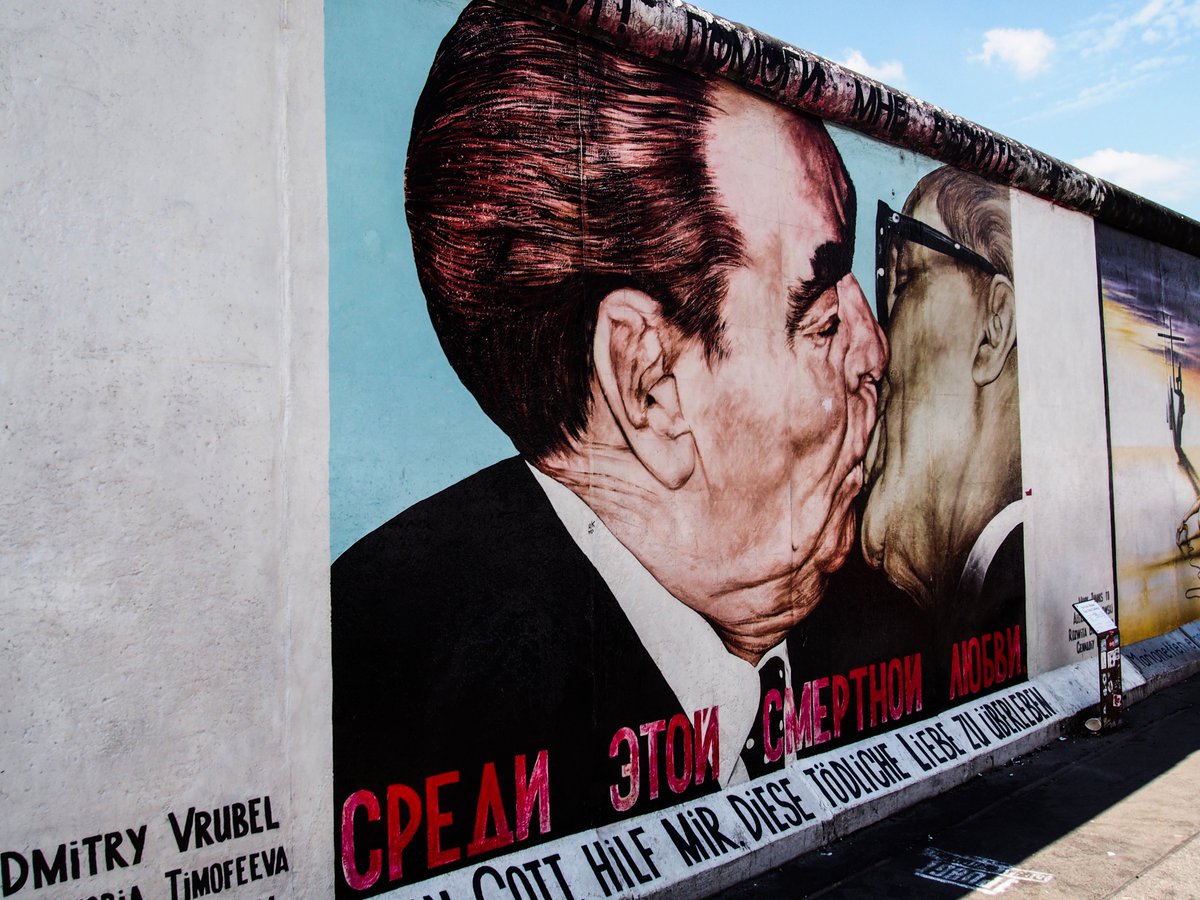 polikirali's tweet photo. True love, Berlin Wall
#berlinstreetart #Wall #berlin #StreetArt #Honecker #Brejnev #RDA #love #Travel https://t.co/gramVKsdPY
