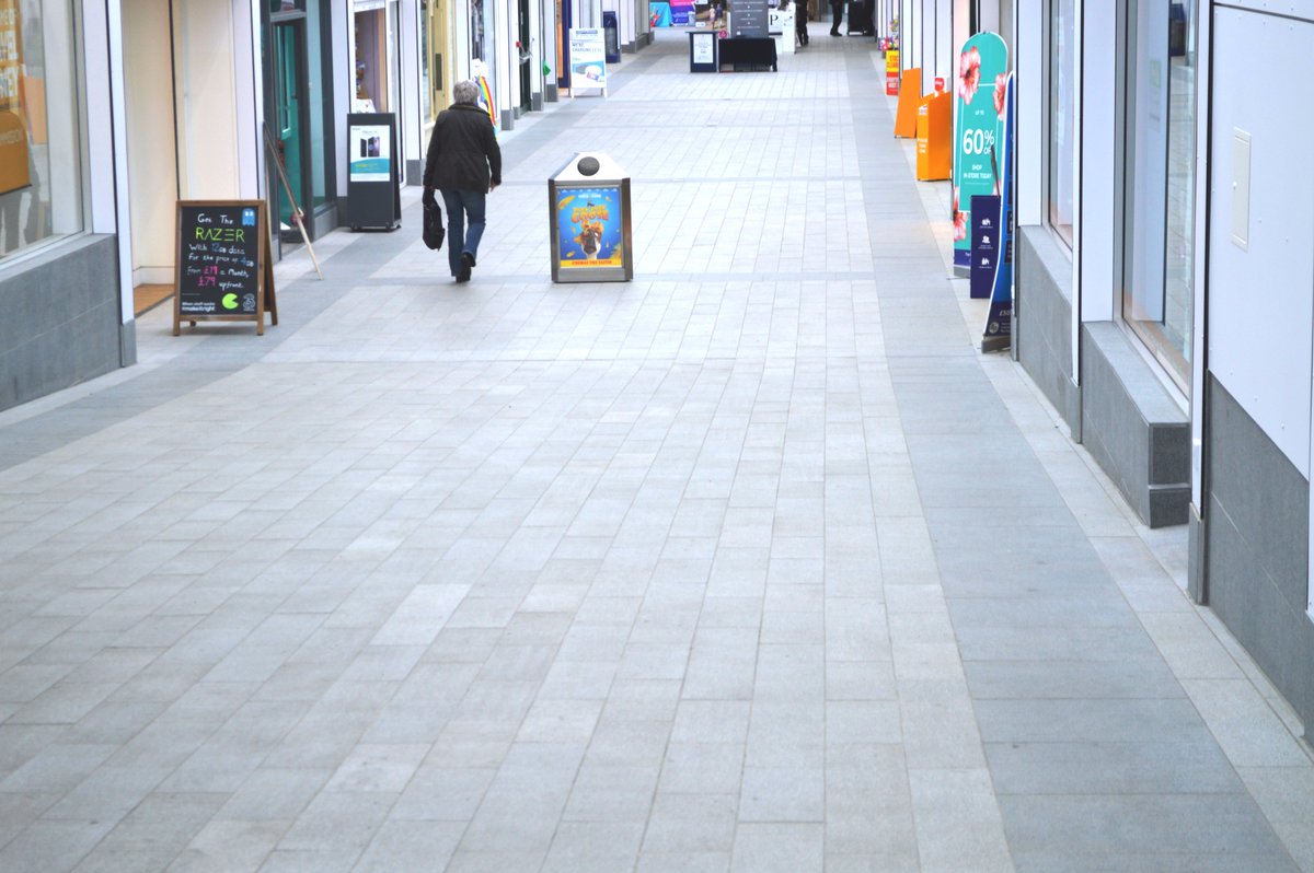 Did you know that British Standards state that movement joints must be installed in certain
areas and positions to prevent tiles debonding from the substrate. Industry guidelines suggest that the maximum field should be no more than 10m in each direction.

#toptilingtip