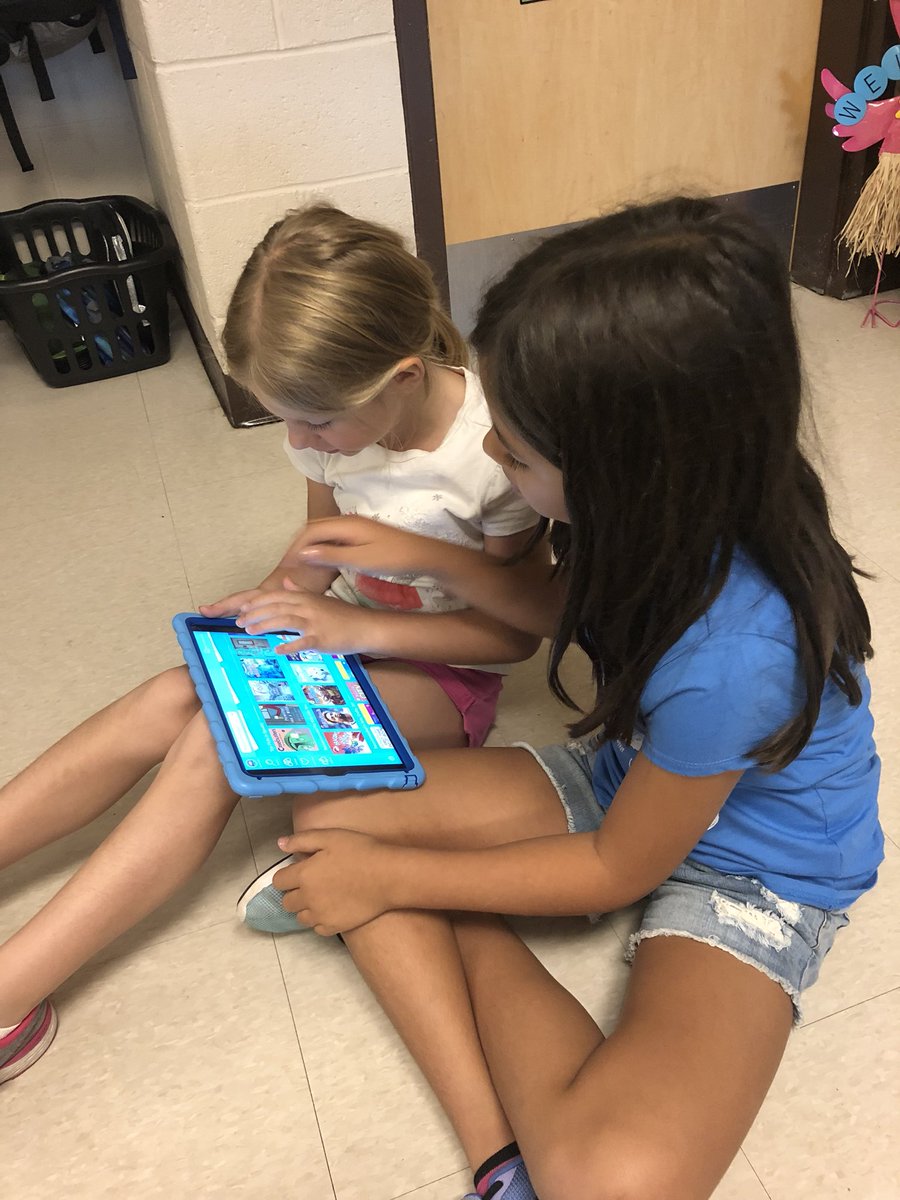 MrsTessField's tweet photo. Finally introduced my favorite digital library resource βEpicβ to this class & they are LOVING it #highinterestbooks #digitallibrary #EastSideEaglePride https://t.co/bbxcrkT1a4