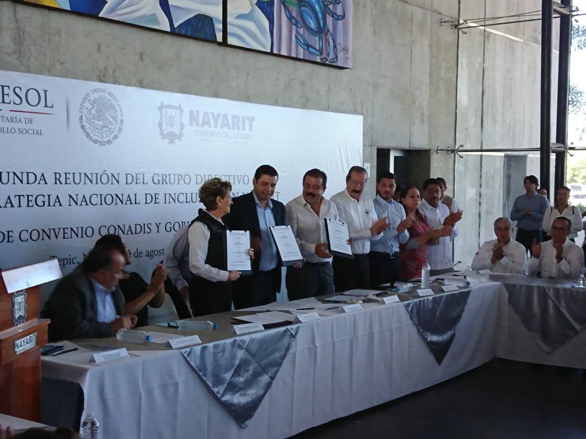 CONADIS_MX's tweet photo. El #CONADIS y el @NayaritGobierno firman Convenio de Coordinación para favorecer la inclusión de las #pcd de esa entidad. @_MJuan_ @aegn @EvielPM https://t.co/QuT63QS8sJ