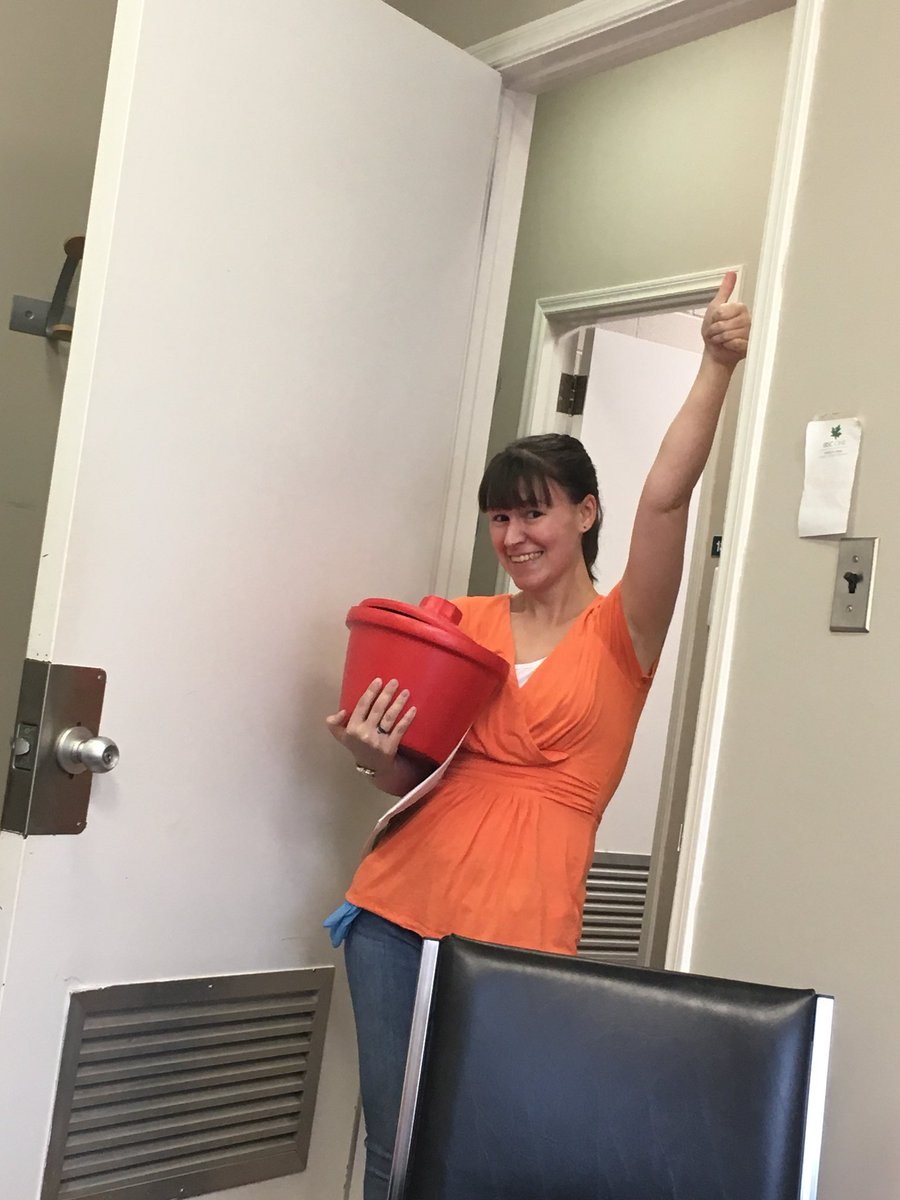 LisaPorter2's tweet photo. 2 for 2 - another exciting result for @L_Porterlabrats !!! This one @WindsorCCF Seeds4Hope funded project. A great day for data! #superstar #ScienceGeeksRock We’re on a roll!  THIS is what makes it worthwhile! #HCCResearch https://t.co/lxhTNXZIRz