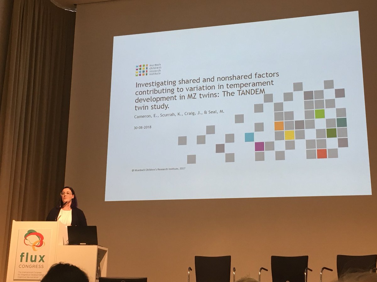 _MAchterberg's tweet image. Eloise Cameron is kicking off the Flux flashtalks with two of my favorite topics; Twins &amp;amp; Temperament [poster 1-N-105] #FluxBerlin2018 #developmentalneuroscience #twinstudies @ellatheelephant @ParkvilleGeek