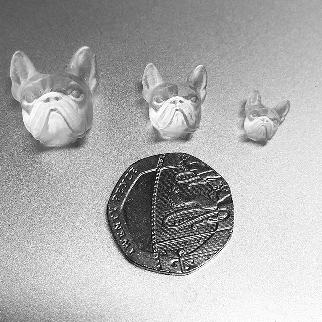3 lovely little French bulldog resin prints the smallest is 8mm look at that detail. ift.tt/2wwvjsr