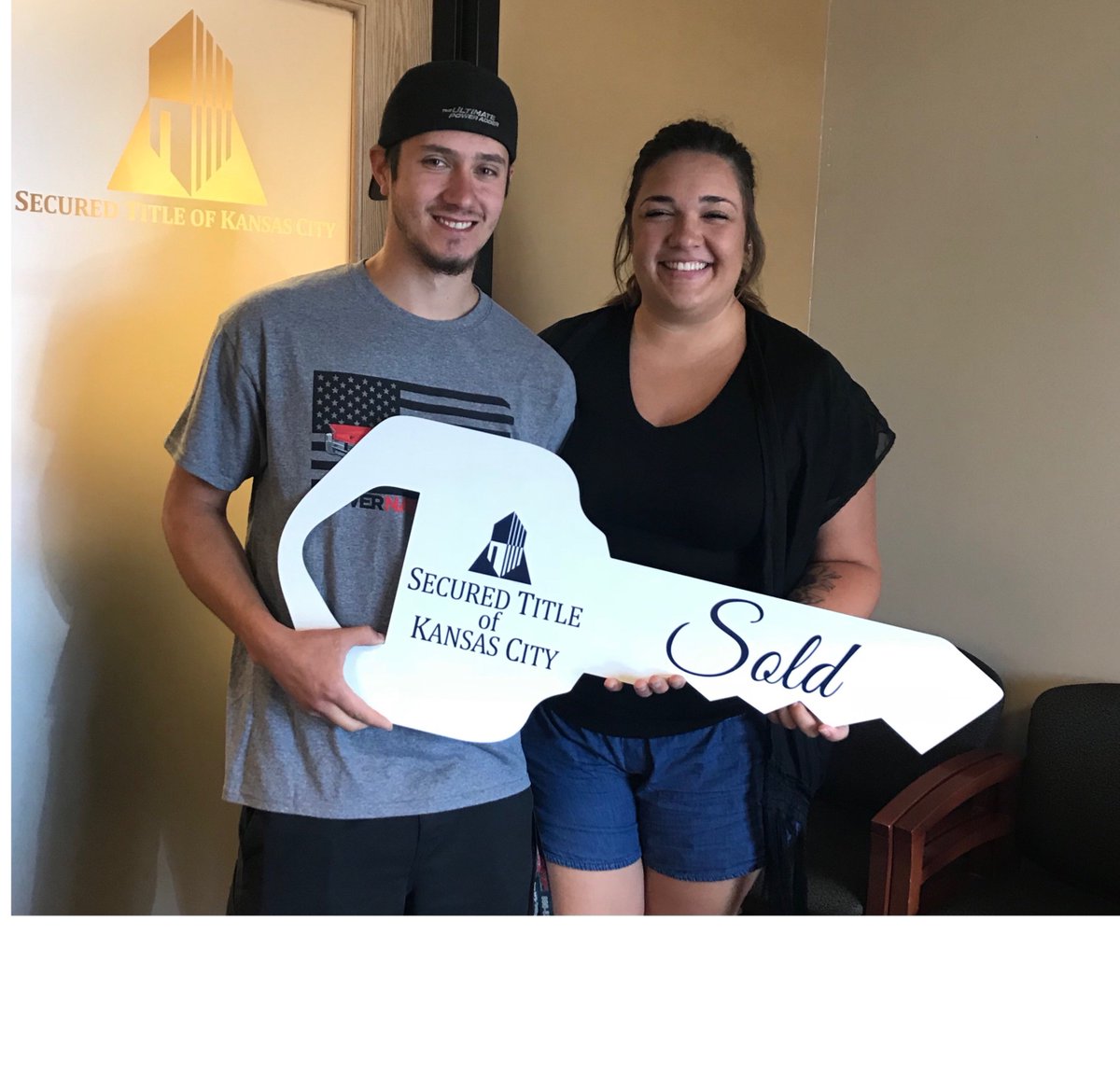 securedtitlekc's tweet photo. Another day, another house SOLD! Thanks @rachelrottinghaus and ReeceNichols Roberts for trusting your clients with us! #securedtitlekc #stkc #kcrealestate #sold #closingday @reecenicholsre https://t.co/Rdk1LJl0VM
