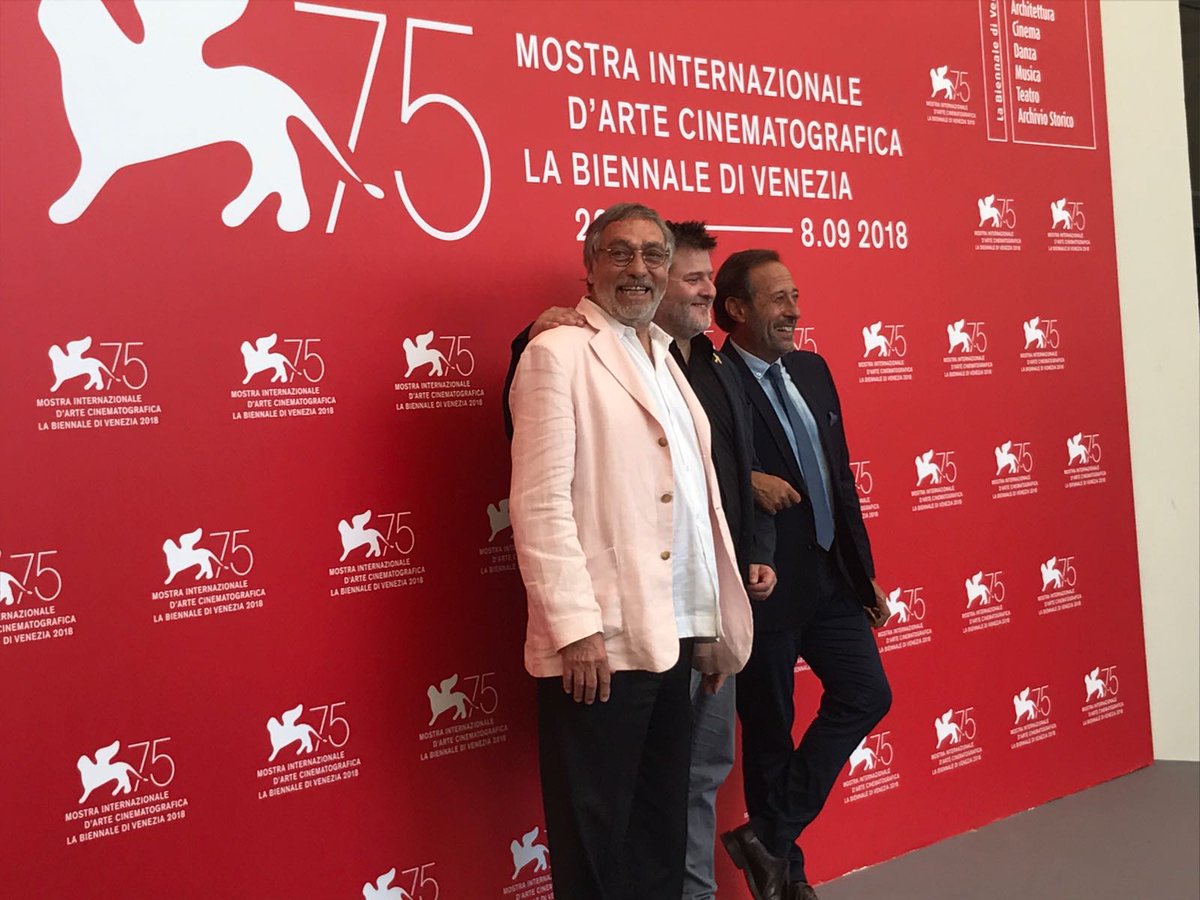 GRUPMEDIAPRO's tweet photo. Presentación a la prensa de #MiObraMaestra en @la_Biennale, con el director Gastón Duprat y los actores Guillermo Francella y Luis Brandoni. Una película coproducida por MEDIAPRO. https://t.co/h6qHZtVxYG  #BiennaleCinema2018 #Venezia75 https://t.co/4KUls3qhgl