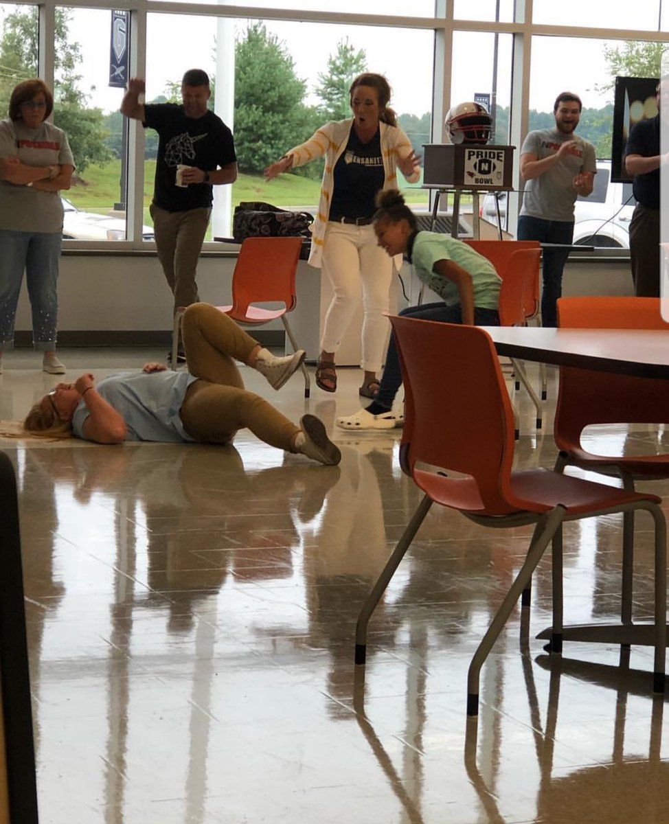 washingtonmoose's tweet photo. Washington House C&amp;C CONNECTing this morning in a game of musical chairs! #findthemoose #GeneralConnect #YES https://t.co/JX9aLGJIM3