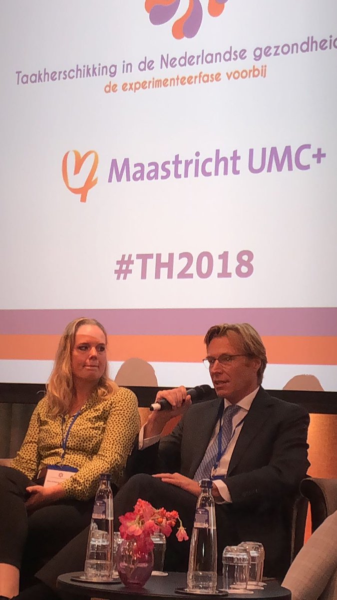 de_specialisten's tweet photo. Huib Cense: de droom van medisch specialisten is dat we in 2025 aantoonbaar de beste zorg hebben. Dat kan alleen als we met alle zorgprofessionals samenwerken. #TH2018 #taakherschikking @venvnvs @pr_napa https://t.co/29bh5xHHwT