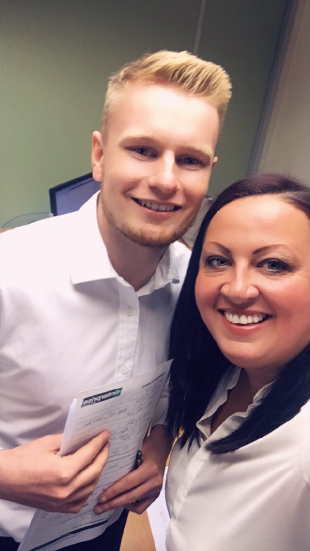 2 closed accounts and 3 customers visited to say thank you. Well done Tom and team Rochdale 🤩🤩 <a href="/JillCashERAC/">Jill Cash</a> <a href="/AndyBland84/">Andy Bland</a> <a href="/lewisteare/">Lewis Teare</a>