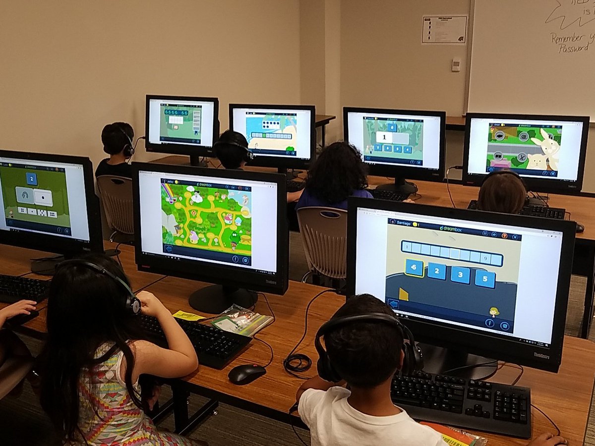 smbustos1st's tweet image. 1st grade getting started on dreambox. #ACECubs #1stgrade
#gettingdata