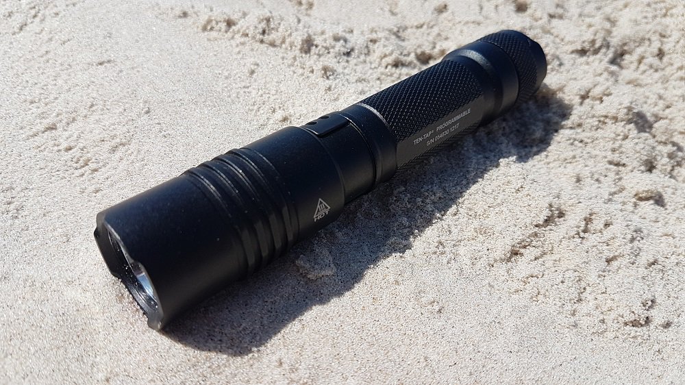 DPMHAUS1's tweet photo. The compact, ultra-bright @Streamlight #ProTac #2LX USB is a solid option for an emergency preparedness #flashlight, ideal for your everyday carry setup. #MONCh #GearBox approved. https://t.co/lfyQD7oyq2 #edc #tacticalgear https://t.co/KjERGlldsJ