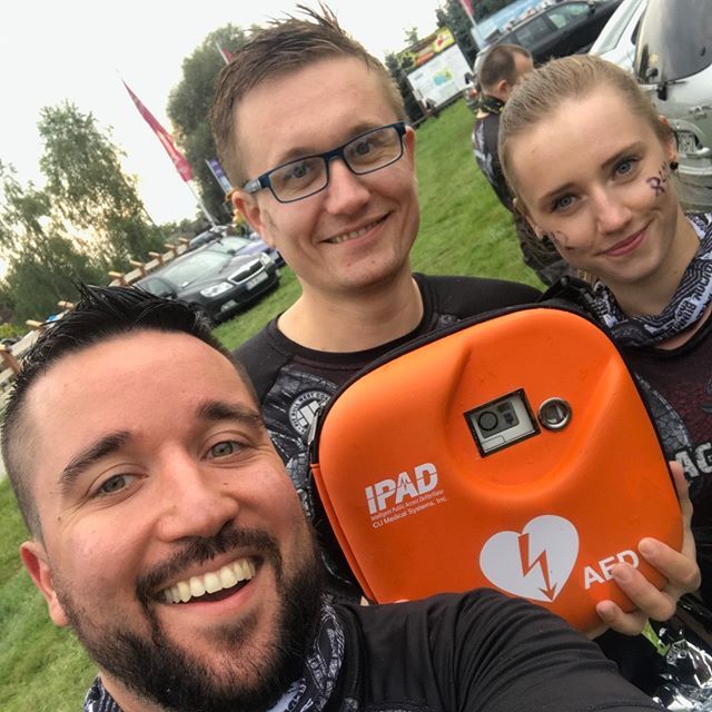 Cała czwórka przeżyła 6 km bieg w błocie, wodzie i innymi przeszkodami -  <a href="/runmageddon/">Runmageddon</a> :D

#AED