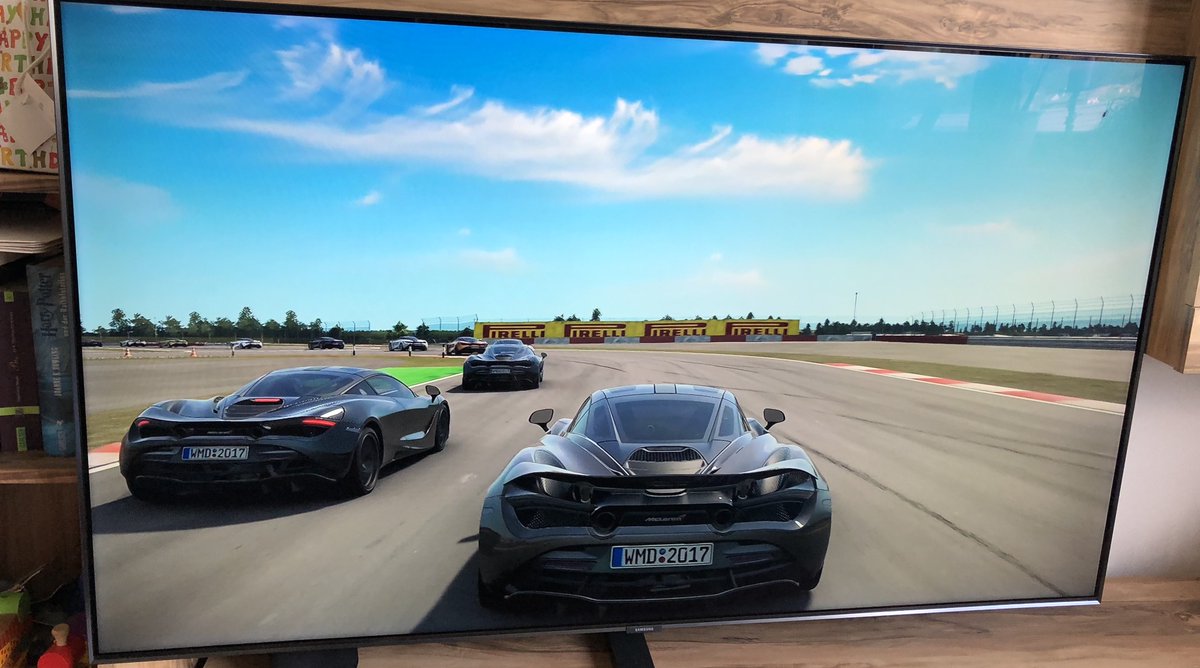 hardwareluxx_de's tweet photo. Wir schauen uns die Tage auch einmal einen Fernseher mit #FreeSync-Unterstützung von @AMD_Deutschland an - einen @SamsungDE-TV aus der #Q9F-Serie. Mehr dazu dann die Tage. https://t.co/WkBmDKcURJ