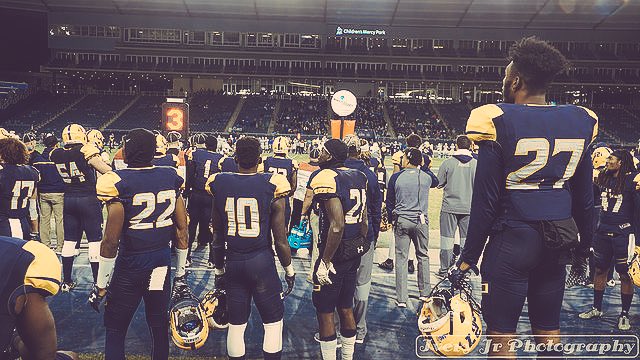 ItsUncleDrew_'s tweet photo. First #LionsGameDay home game of the school year!! Tailgating begins at 2pm. Students get in free w/ID &amp; enter a $500 scholarship giveaway! Check University email for details. #ToTheTop #StudentAppreciationNight

🏈: Texas A&amp;M Kingsville
⌚️: 7pm CST
📺: @espn app
📻: @ketrradio https://t.co/6AsTZBPfyw