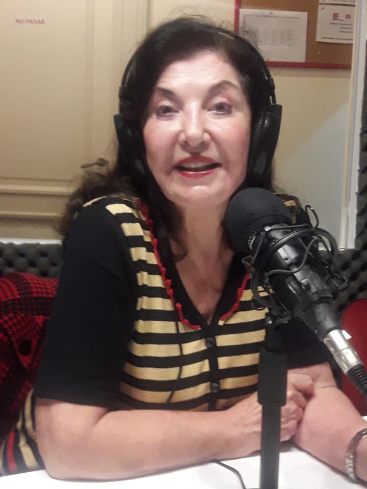 LilyConductora's tweet photo. Fotos del 29/8 de mi programa @LaHoradeLaNada  Prensa @DucheZarate las actrices: Irene De Bari y Klau Anghilante, protagonistas de la obra: Casta Diva María Callas, el crepúsculo Dramaturgia y Dirección: Teveles Daniel
Sábados a las 22 horas Teatro El Tinglado – Mario Bravo 948 https://t.co/RwHqED4j3z