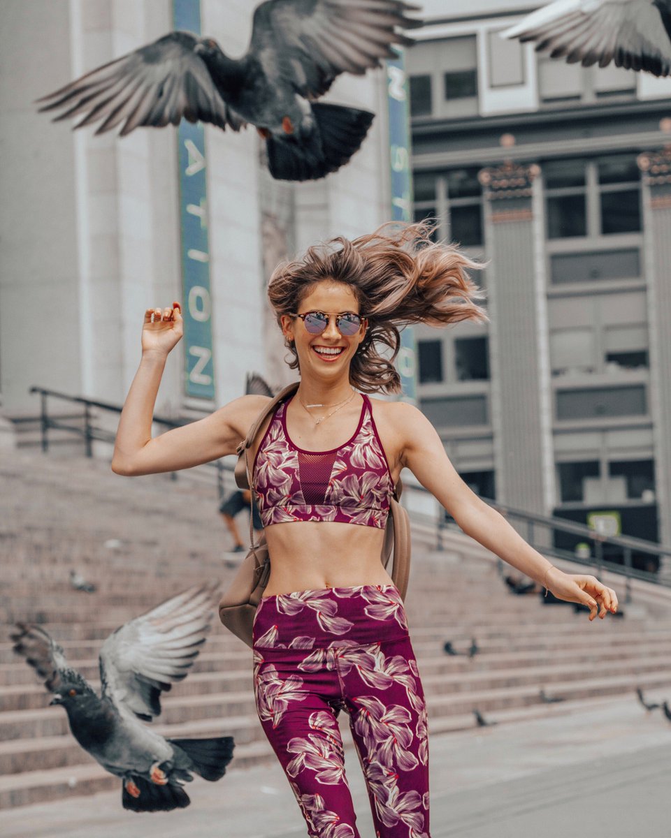 LucieBFink's tweet photo. Commuting with the birds today!!! ππ¦
Decided to ditch the subway and walk to my morning shoot. Iβm all about adding some extra movement to my day and soaking up every last drop of that summer sun β all while wearing something cute & comfy! Outfit from: #C9atTarget @Target #ad https://t.co/MiRjmGOfQi