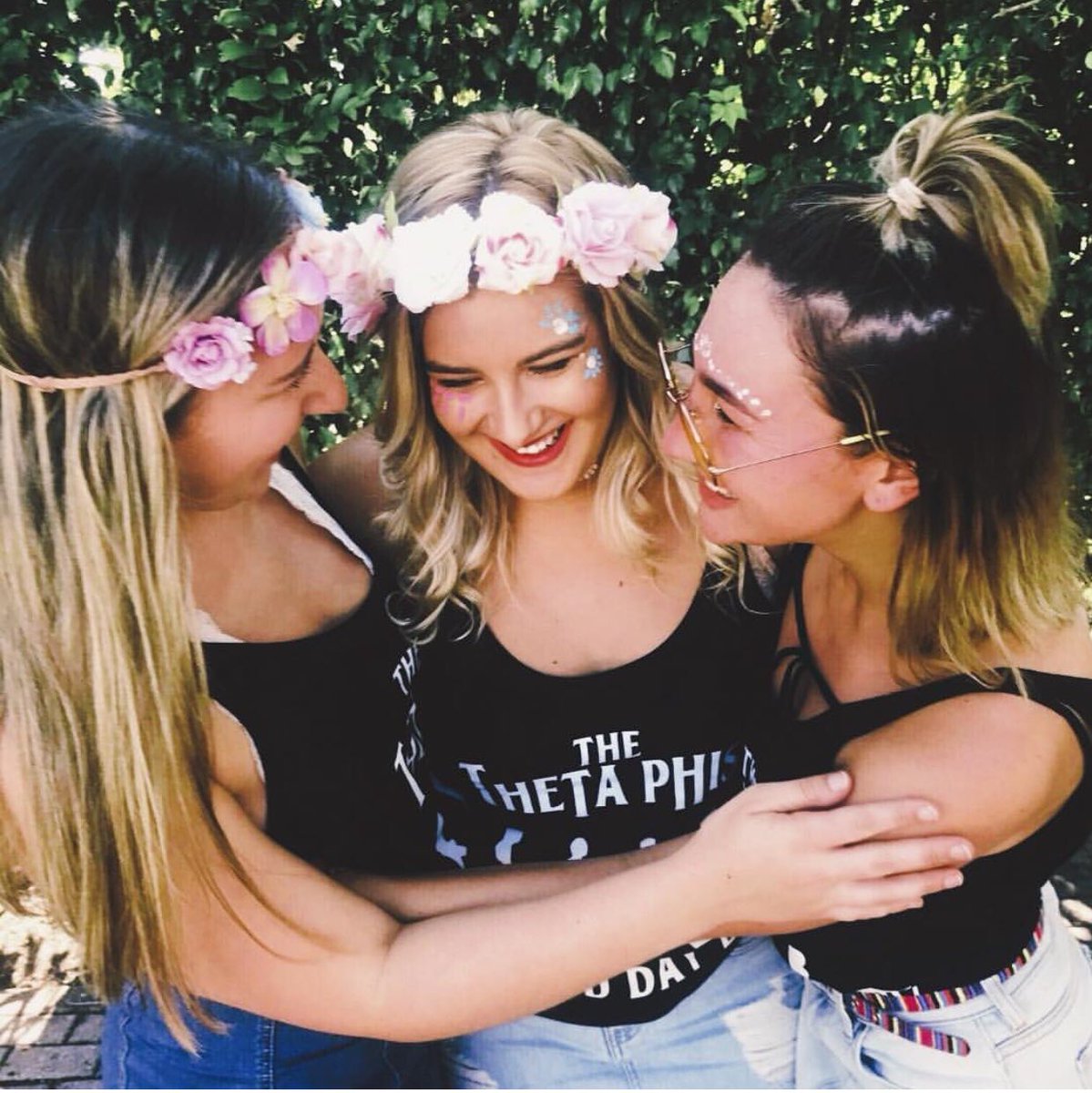 FAU Panhellenic tweet media